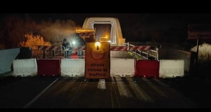 Sale il Basento, chiuso il ponte di Torre Accio