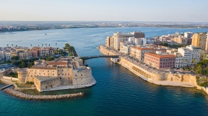 Omaggio alla città dei 2 mari definita dal Daily Express posto più ambito in Europa da visitare il 2024