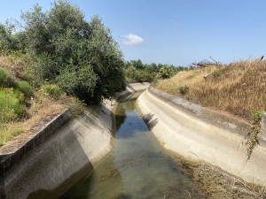 Nuovo allarme nel tarantino: «i canali sono a secco, la Basilicata smetta di giocare con la dignità degli agricoltori pugliesi!»