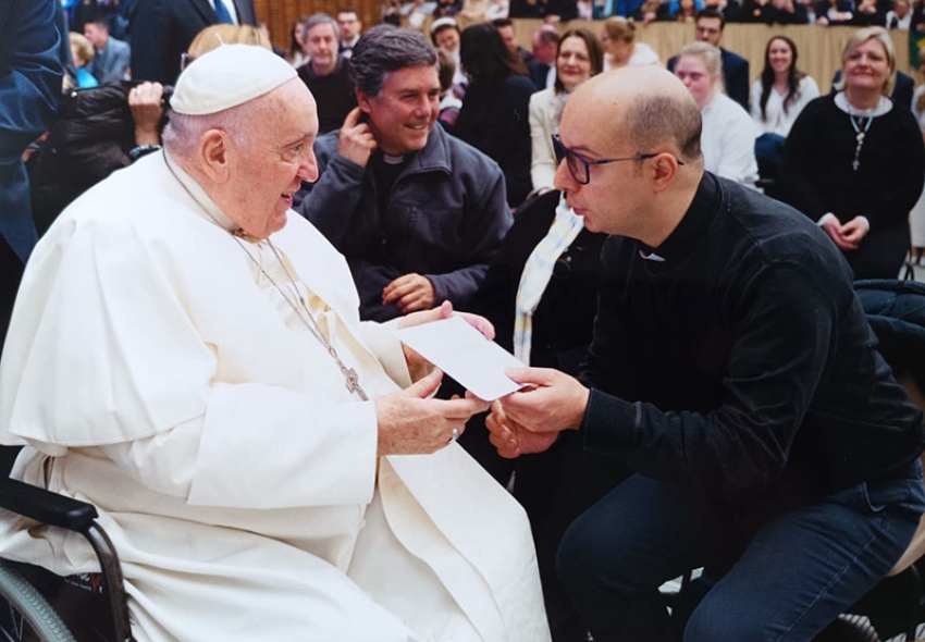 Don Giuseppe Ditolve incontra Papa Francesco