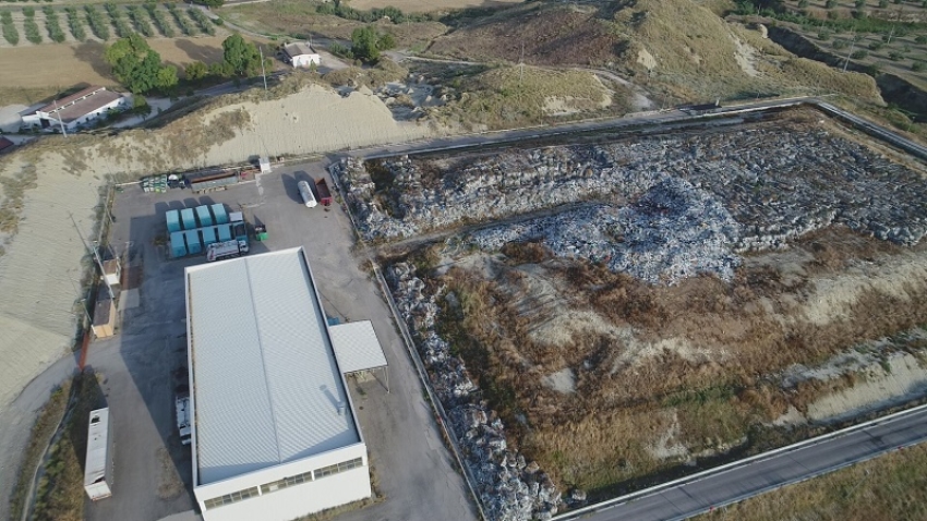 Sette anni di ingiustizia e omertà: l’assurda vicenda della discarica La Recisa