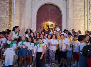 I bimbi e i ragazzi rendono omaggio al protettore San Rocco