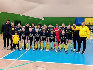 La Nuova Futsal Femminile scrive la storia. Abbatte i Lions e abbraccia la serie B