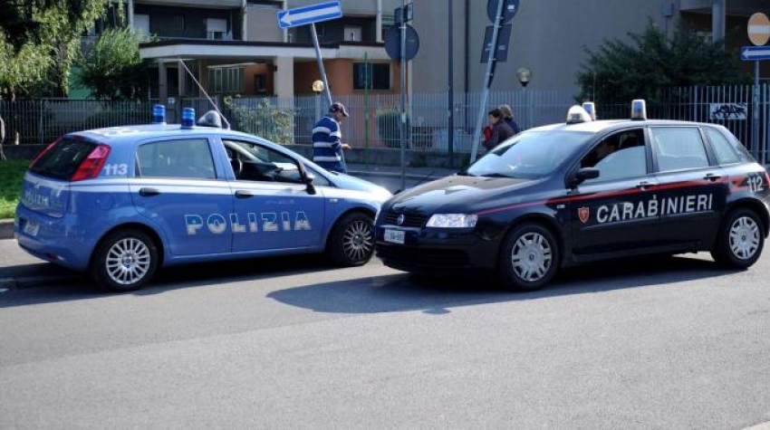 Ruba una borsa all’interno di un’auto: la Polizia blocca e denuncia un 19enne